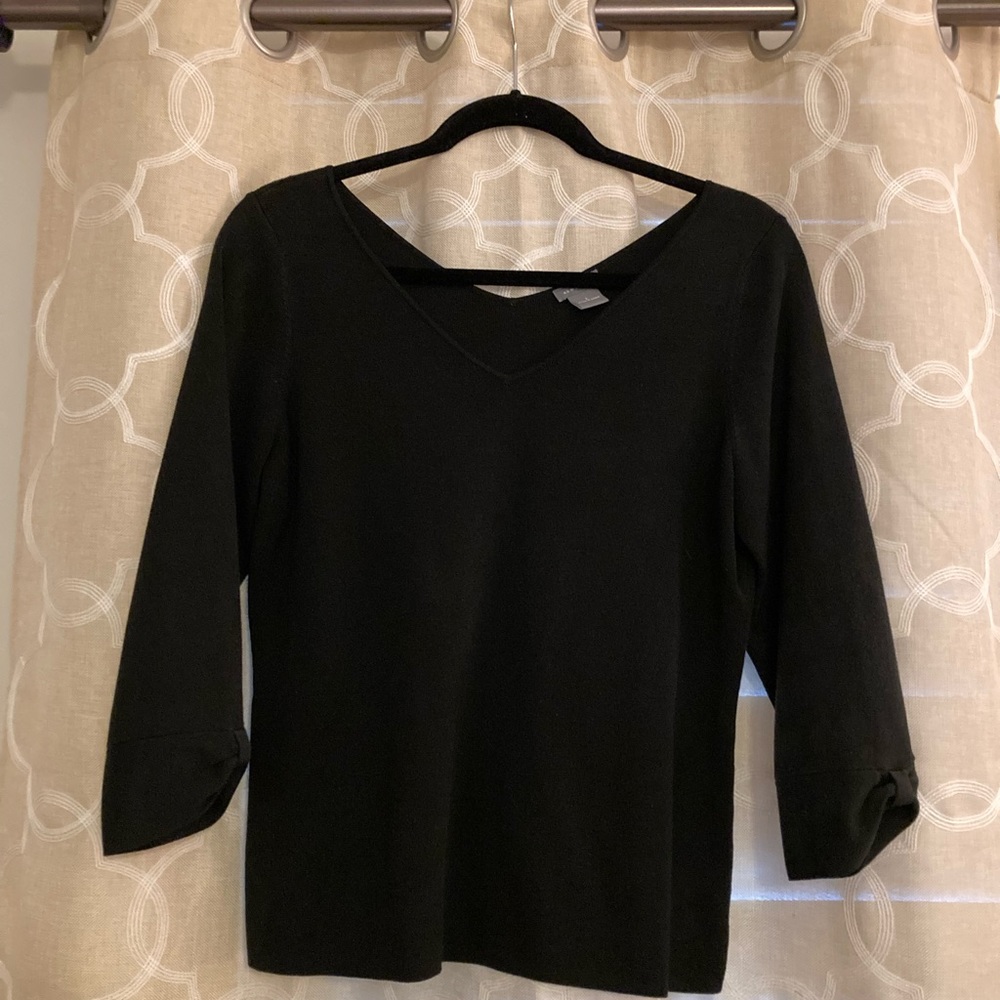 Ann Taylor Black Blouse. Classic fit with 3/4 sleeves. Size L